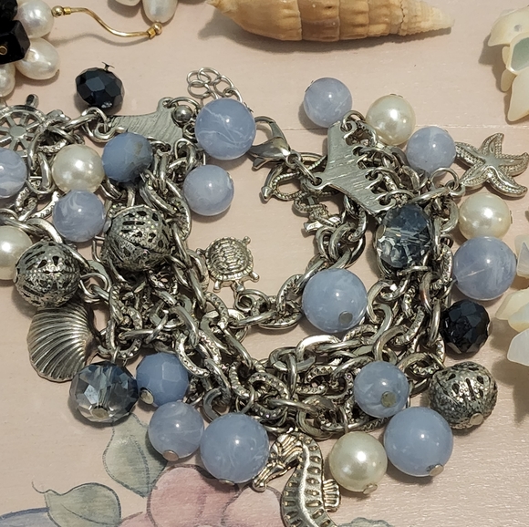 ๐๐โโ๏ธVintage Jewelry Lot Sea, Summer Real Pearls, Mother Of Pearl Earrings - Picture 5 of 10